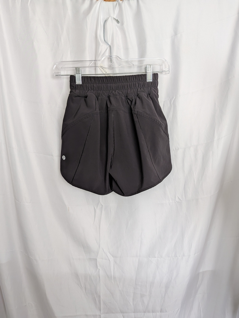 Lululemon Track That Short *5" Size 2 - Picture 4 of 6